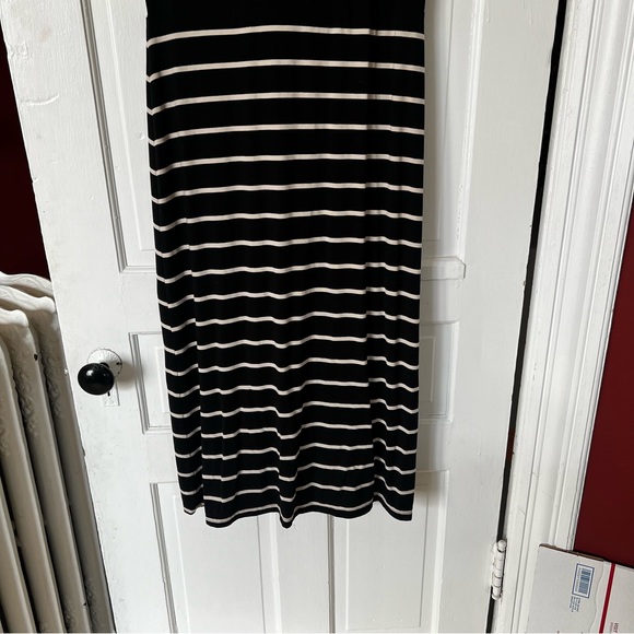 GARNET HILL Black Cream Striped Dress with Waist Tie, Large - Picture 8 of 8